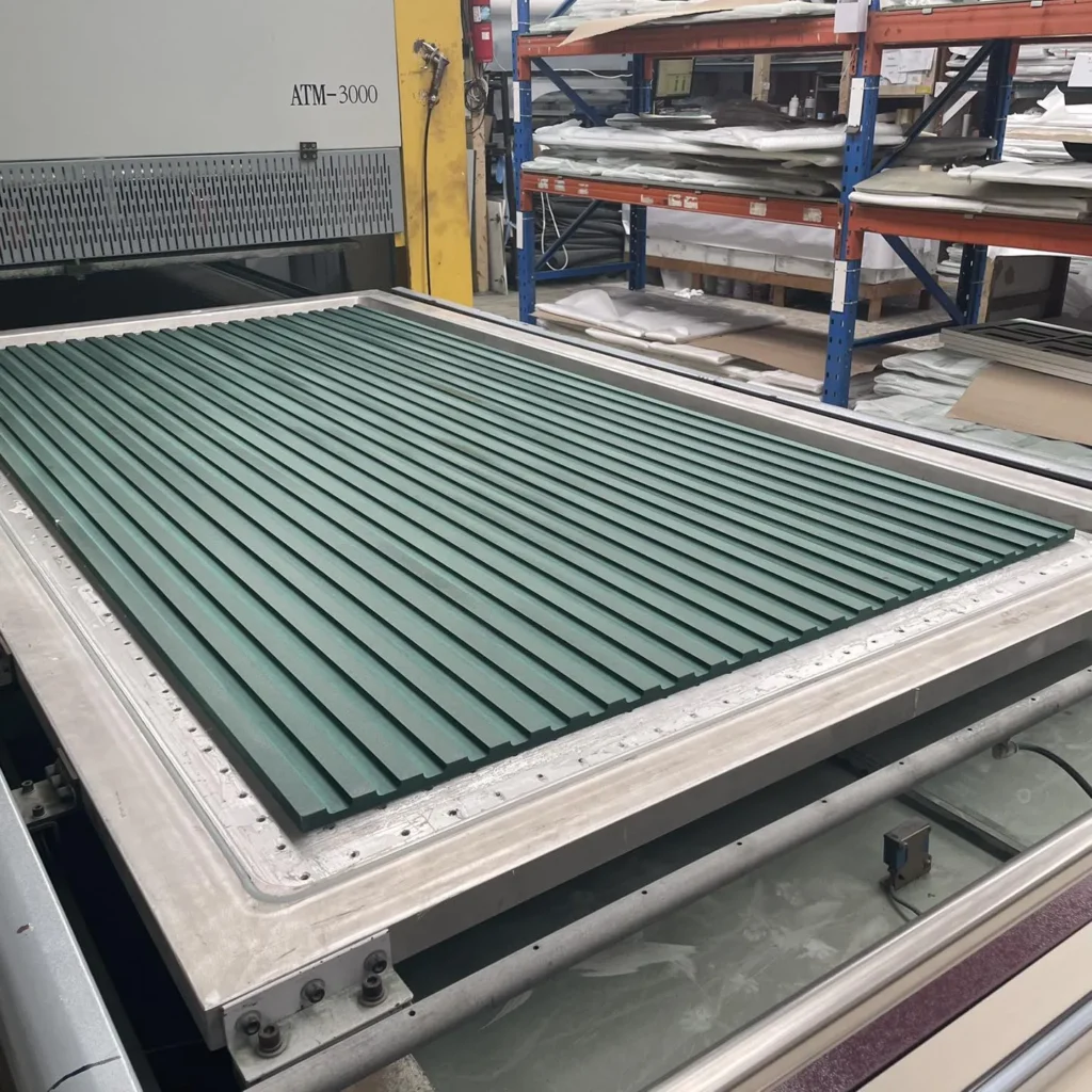 บริการตกแต่งภายใน, งานบิ้วอิน, Built-in, ออกแบบภายในบ้านหรู, อินทีเรีย, ผลงานตกแต่งภายในจริง, Modern Luxury, Queen Enterprise Construction Company, Queen Enterprise, งานอินทีเรียคือสิ่งสำคัญ, สถาปนิกออกแบบภายใน, ติดตั้งเฟอร์นิเจอร์บิ้วอิน, นักออกแบบตกแต่งภายใน, งานฝีมือประณีต, รับเหมาตกแต่งภายในครบวงจร