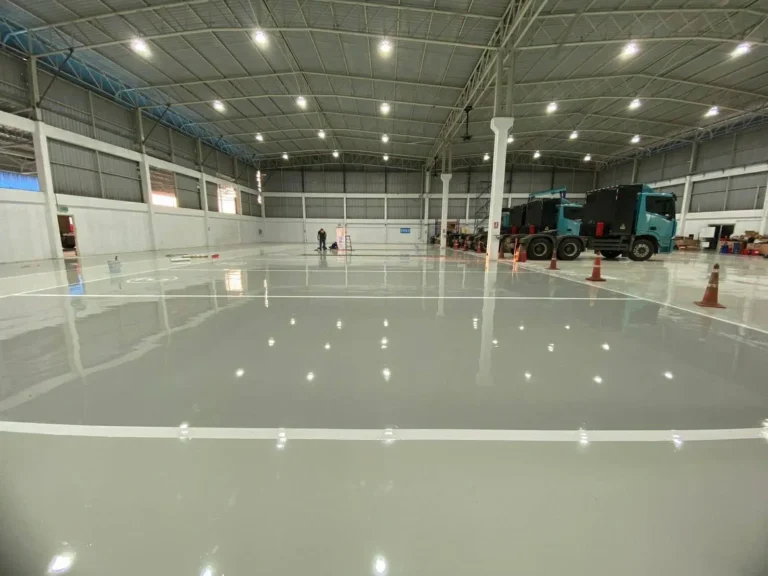 Epoxy Self-Leveling, พื้นอีพ็อกซี่เซล์ฟเลเวลลิ่ง, ติดตั้งพื้นปราจีนบุรี, เคลือบพื้นอุตสาหกรรม, Queen Enterprise Construction Company, งานอินทีเรียคือสิ่งสำคัญ, สถาปนิกออกแบบภายใน, วิศวกรควบคุมงาน, ผู้รับเหมามีใบกว, งานพื้นไร้รอยต่อ, งานฝีมือประณีต, รับเหมาทำพื้นโรงงาน, พื้นสะอาดมาตรฐานโรงงาน